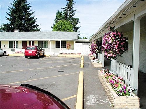 Valley Inn - Lebanon Oregon Buitenkant foto