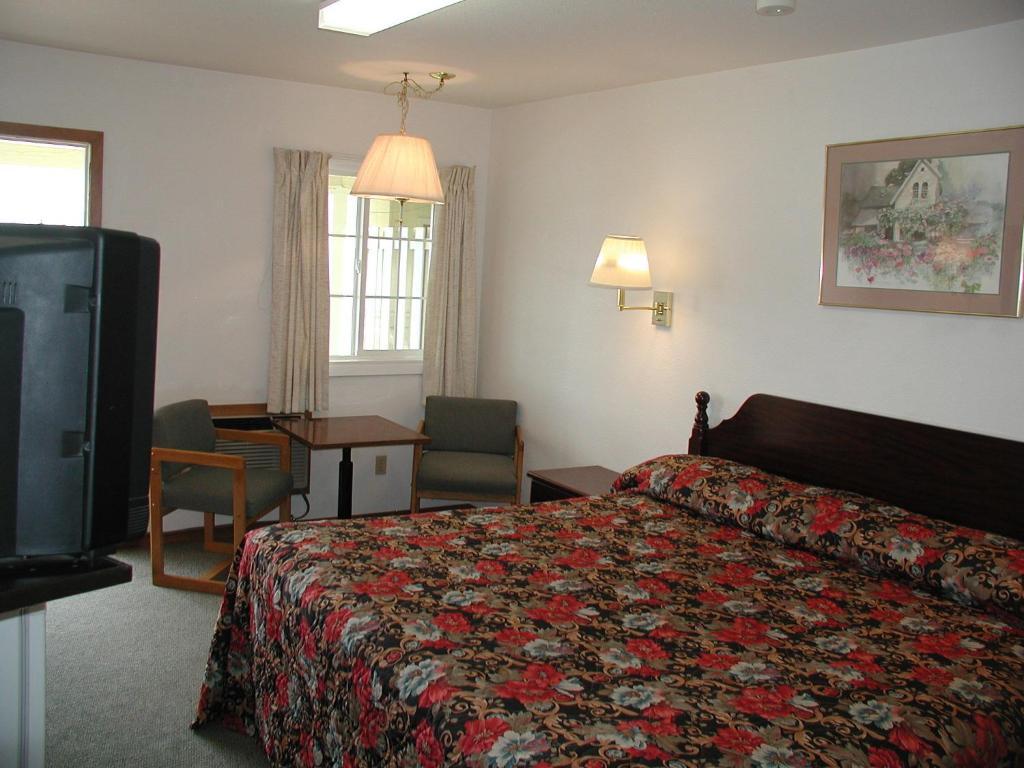 Valley Inn - Lebanon Oregon Kamer foto